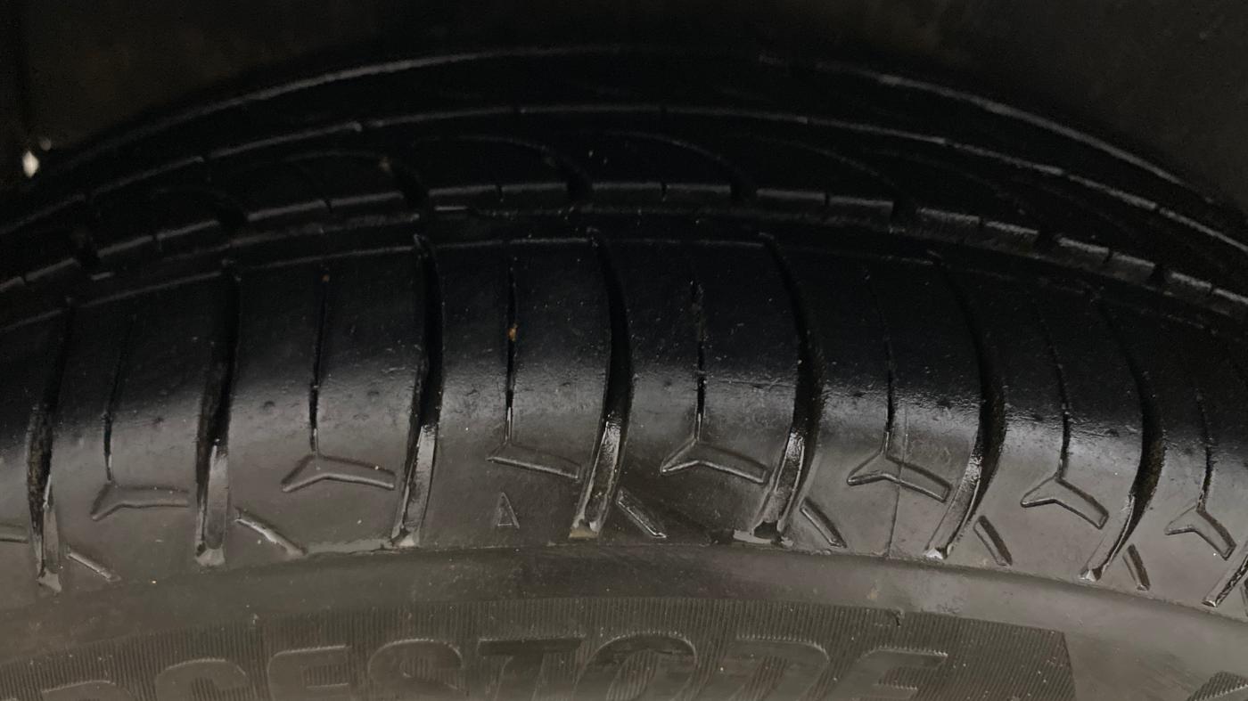 2018 Maruti IGNIS DELTA 1.2, Petrol, Manual, 67,689 km, Right Rear Tyre Tread