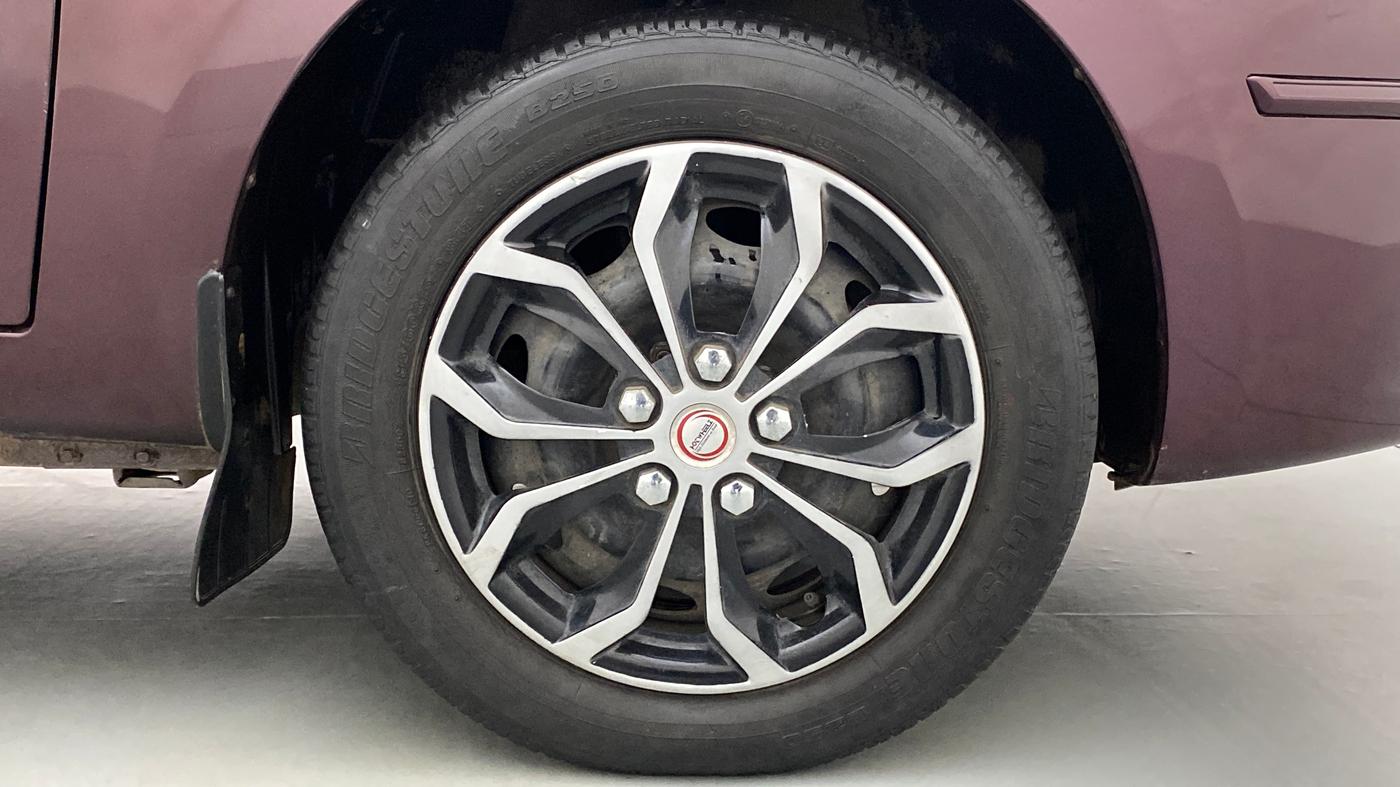 2012 Tata Manza VX QUADRAJET, Diesel, Manual, 29,152 km, Right Front Wheel