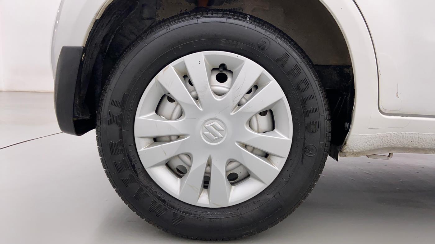 2015 Maruti Ritz LXI, Petrol, Manual, 10,663 km, Right Rear Wheel