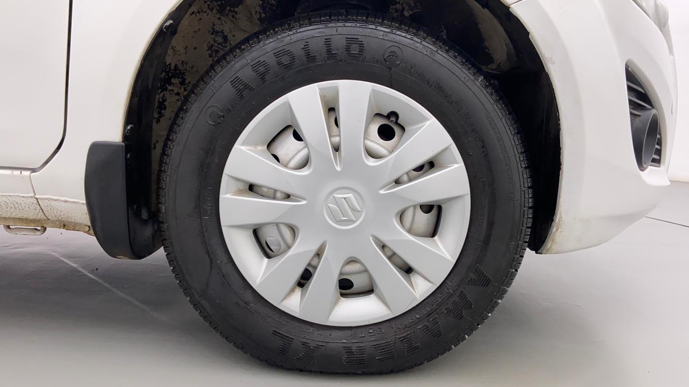 2015 Maruti Ritz LXI, Petrol, Manual, 10,663 km, Right Front Wheel