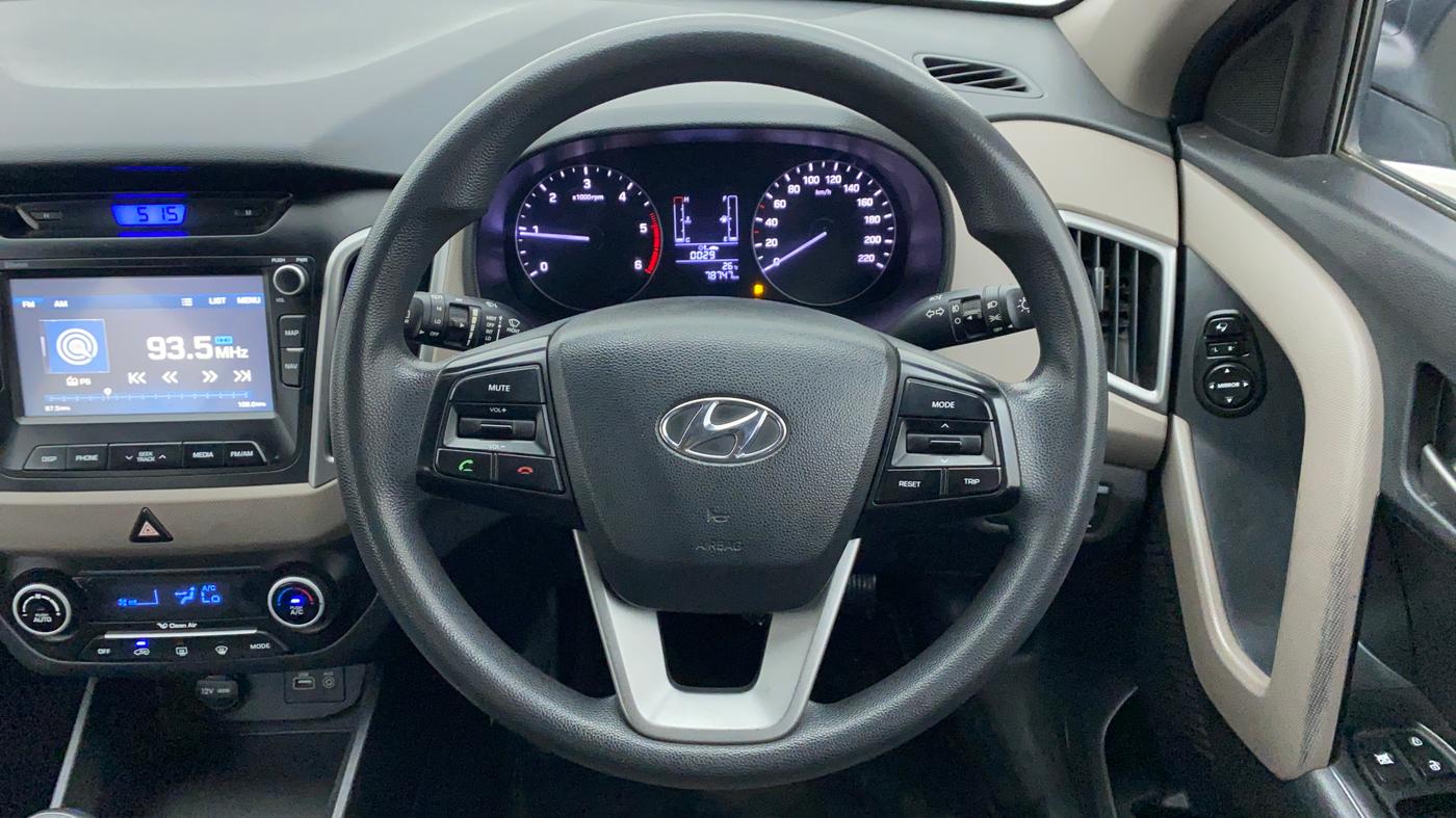 2017 Hyundai Creta 1.6 SX PLUS DIESEL, Diesel, Manual, 78,836 km, Steering Wheel Close Up