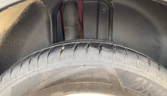 2022 Volkswagen TAIGUN HIGHLINE 1.0 TSI AT, Petrol, Automatic, 56,057 km, Right Rear Tyre Tread