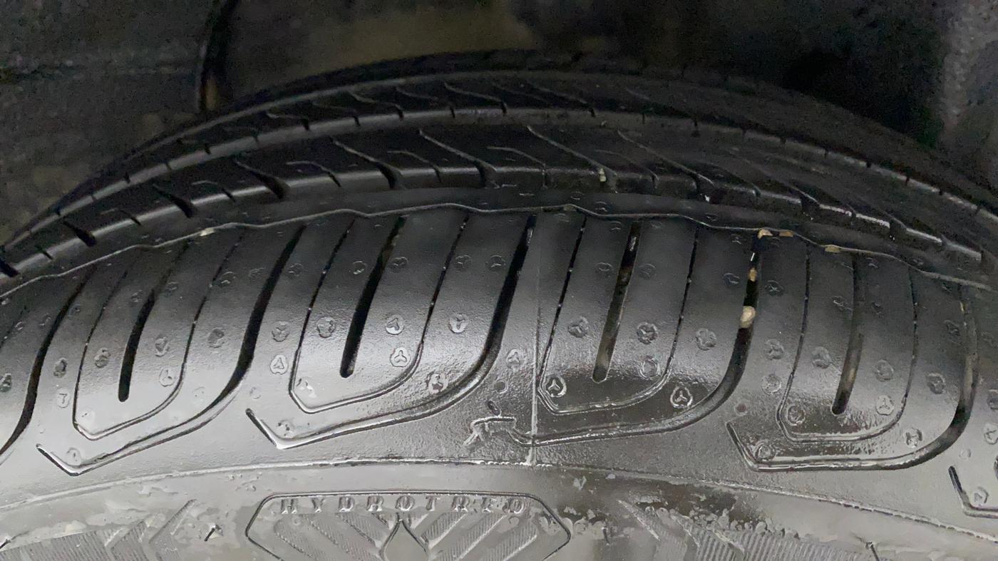 2022 Tata ALTROZ XZA PLUS, Petrol, Automatic, 23,458 km, Left Rear Tyre Tread