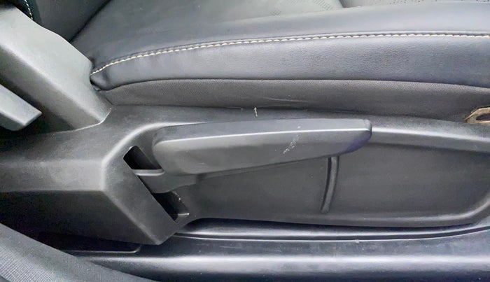 2022 Tata ALTROZ XZA PLUS, Petrol, Automatic, 23,458 km, Driver Side Adjustment Panel