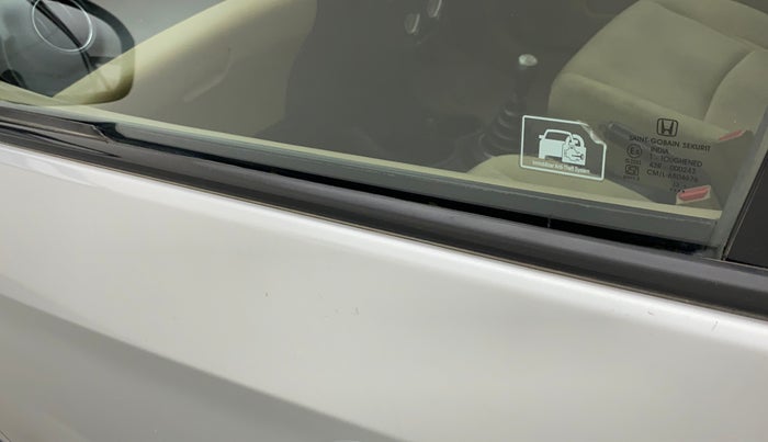 2014 Honda Amaze 1.2L I-VTEC S, Petrol, Manual, 46,599 km, Front passenger door - Weather strip has minor damage