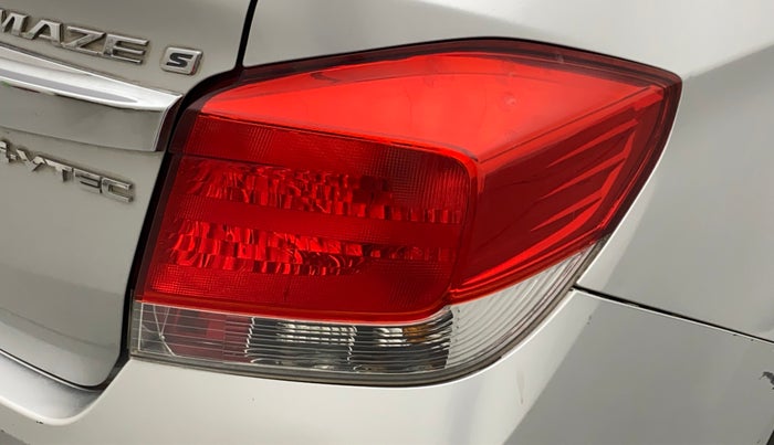2014 Honda Amaze 1.2L I-VTEC S, Petrol, Manual, 46,599 km, Right tail light - Minor damage