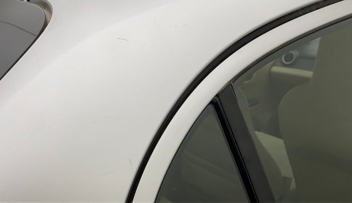 2014 Honda Amaze 1.2L I-VTEC S, Petrol, Manual, 46,599 km, Right C pillar - Minor scratches