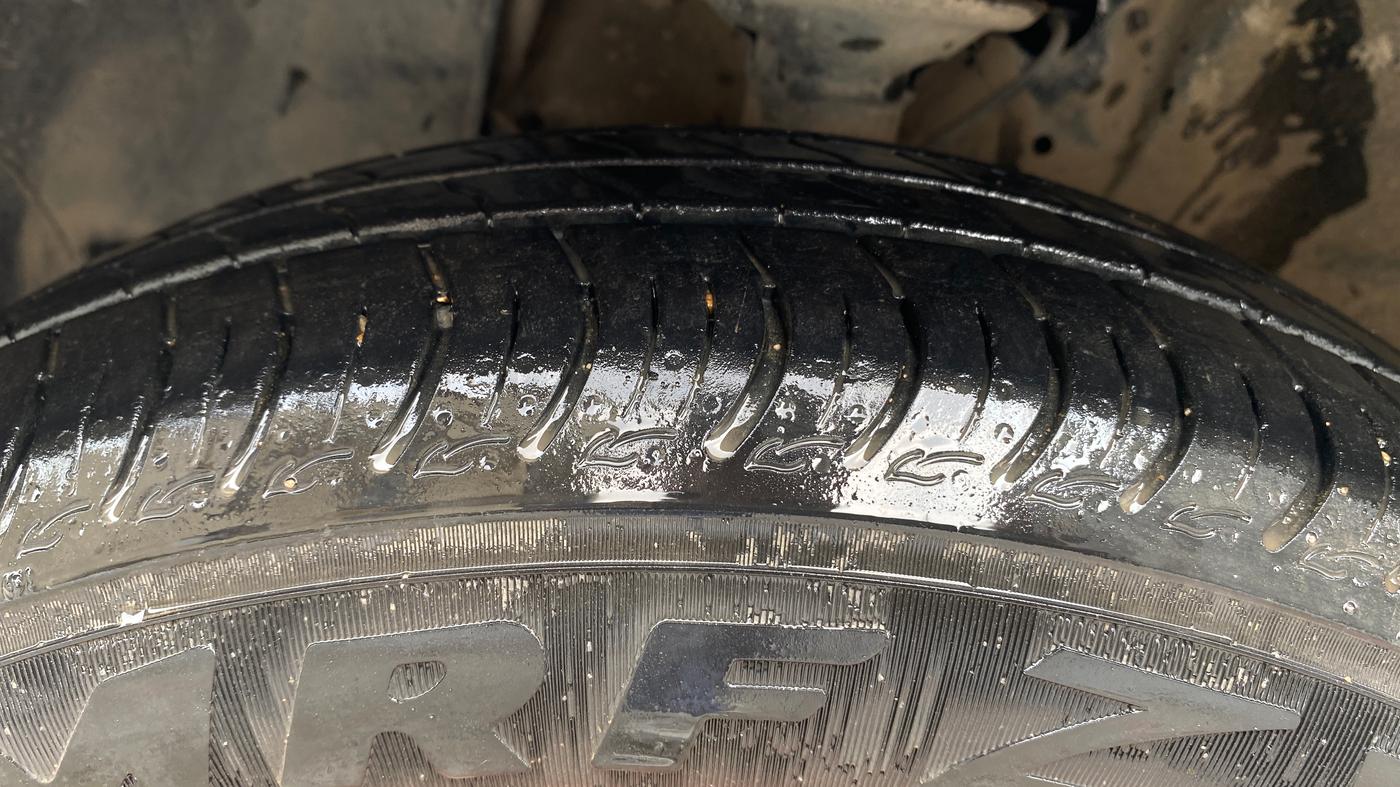 2022 Maruti New Wagon-R ZXI 1.2 AMT, Petrol, Automatic, 42,294 km, Left Front Tyre Tread
