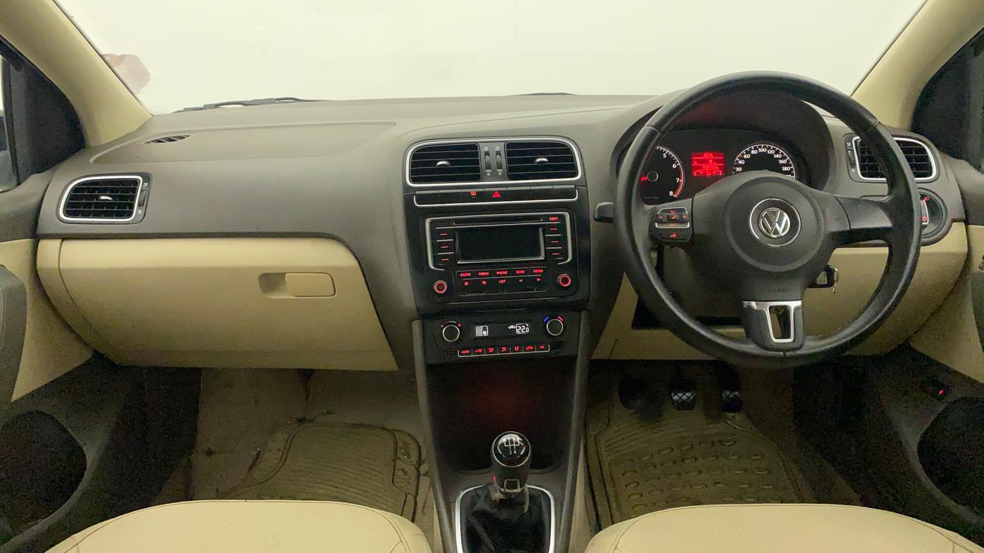 2012 Volkswagen Vento HIGHLINE 1.6 MPI, Petrol, Manual, 93,393 km, Dashboard