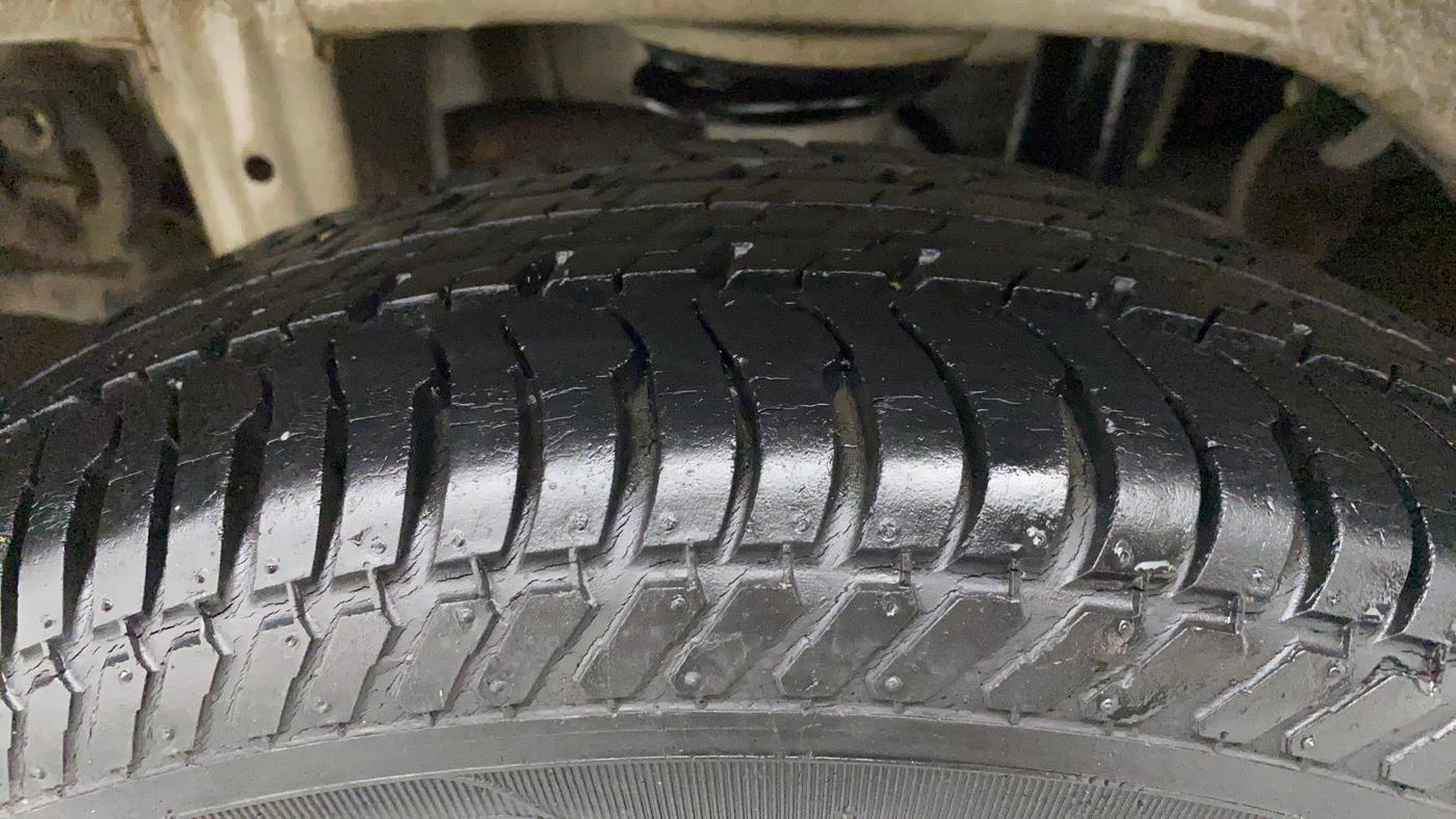 2014 Maruti Alto K10 VXI, Petrol, Manual, 46,531 km, Right Rear Tyre Tread