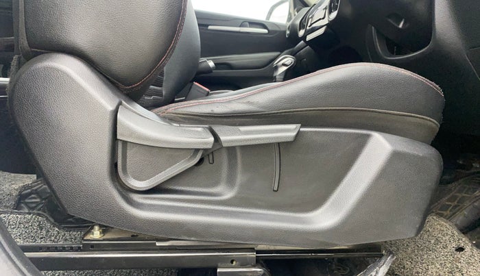 2021 KIA SONET GTX PLUS 1.5 AT, Diesel, Automatic, 63,914 km, Driver Side Adjustment Panel