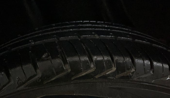 2019 Datsun Redi Go A, Petrol, Manual, 28,989 km, Right Rear Tyre Tread