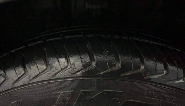 2019 Datsun Redi Go A, Petrol, Manual, 28,989 km, Left Front Tyre Tread