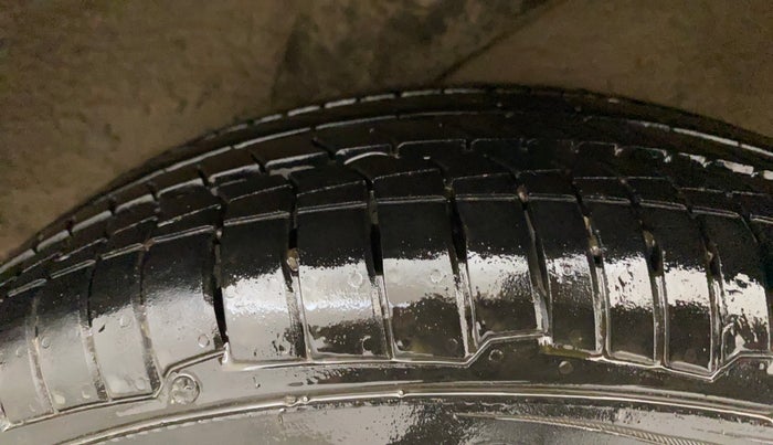 2014 Hyundai i20 MAGNA 1.4 CRDI, Diesel, Manual, 54,063 km, Left Rear Tyre Tread