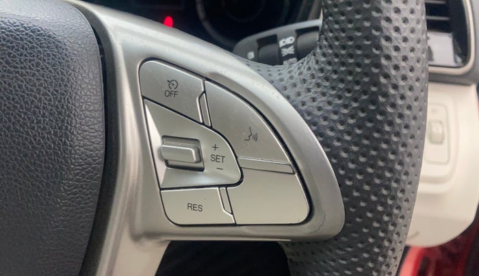 2023 Mahindra XUV300 W8 (O) 1.2 PETROL AMT, Petrol, Automatic, 18,366 km, Adaptive Cruise Control