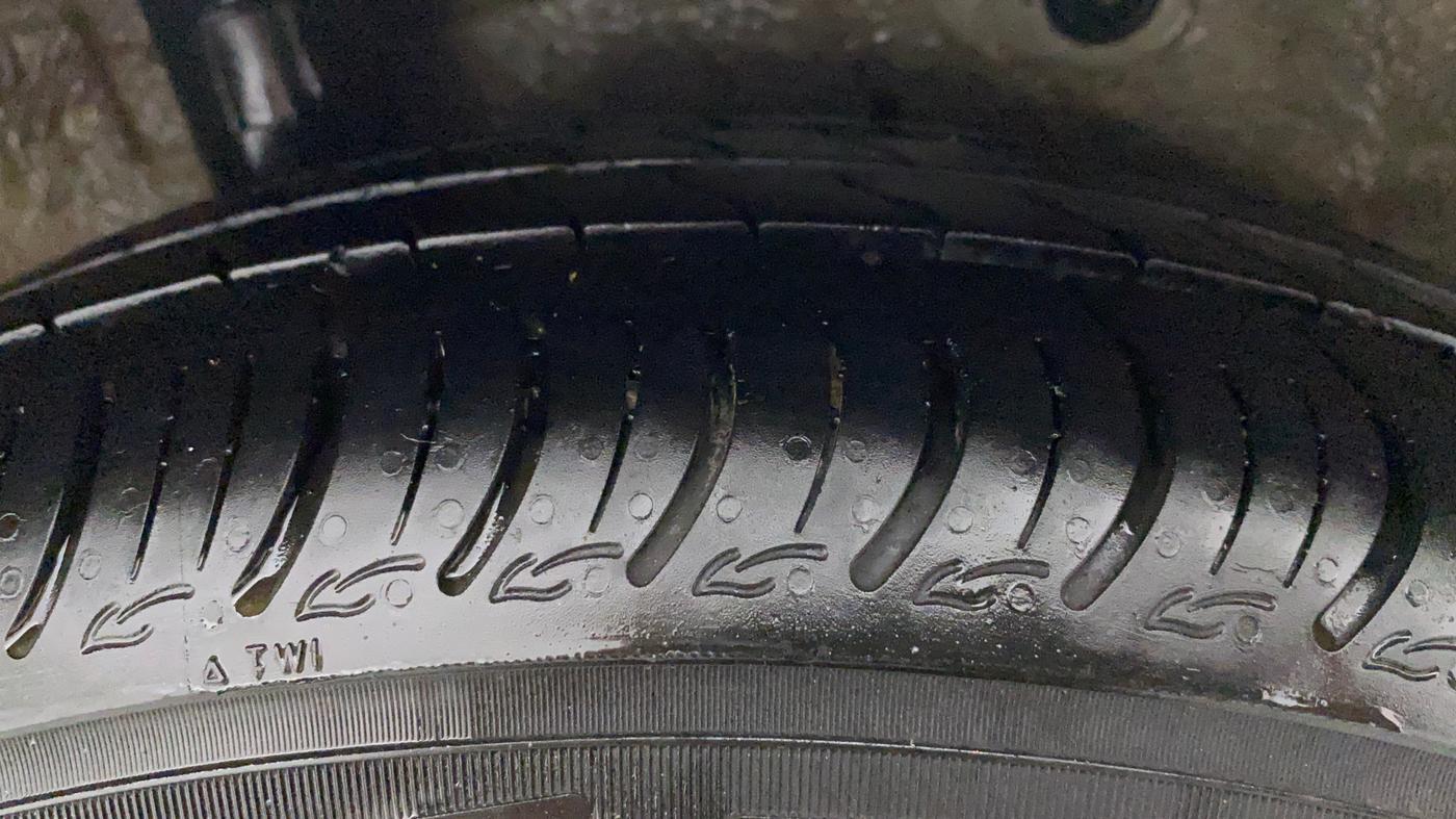 2018 Maruti Celerio ZXI, CNG, Manual, 1,00,388 km, Right Rear Tyre Tread