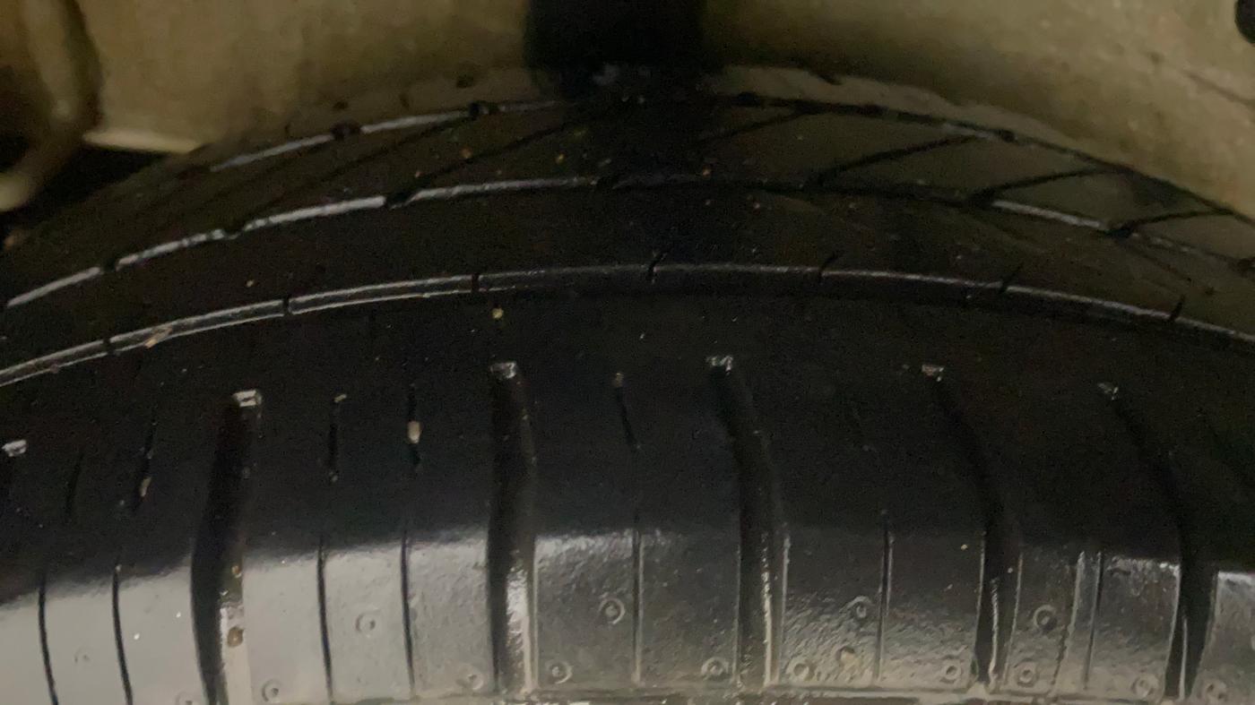 2019 Maruti Celerio X VXI (O) AMT, Petrol, Automatic, 30,477 km, Right Rear Tyre Tread