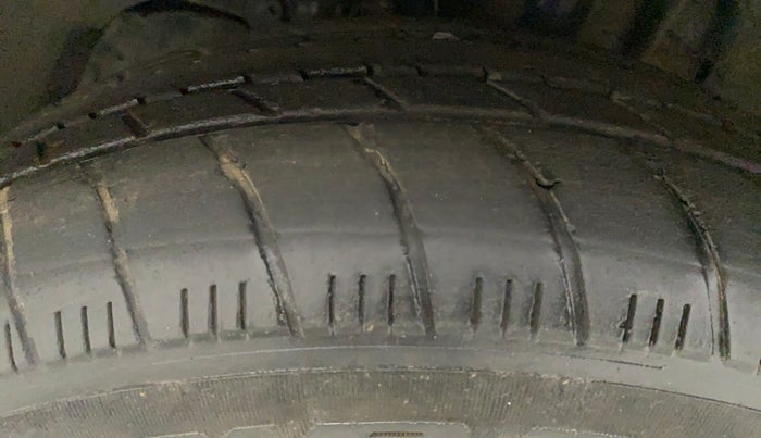 2018 Tata TIGOR XZ DIESEL, Diesel, Manual, 39,168 km, Right Front Tyre Tread