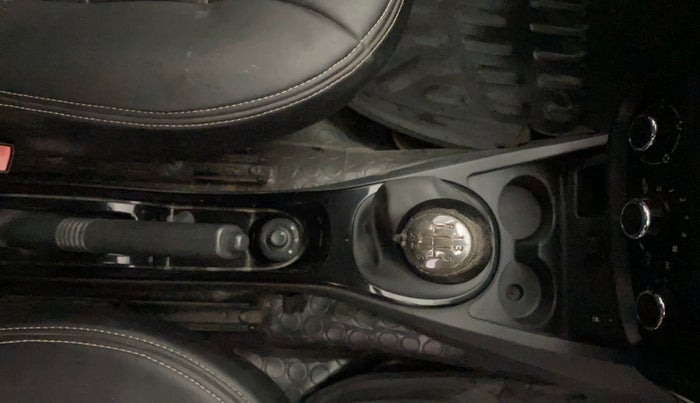 2013 Renault Duster 110 PS RXZ DIESEL, Diesel, Manual, 81,336 km, Gear Lever