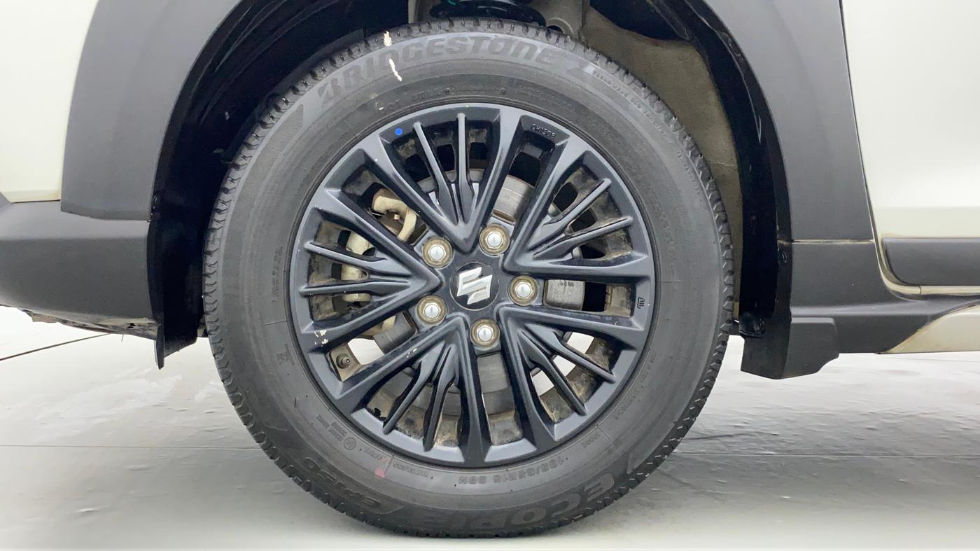 2019 Maruti XL6 ALPHA AT SHVS, Petrol, Automatic, 41,746 km, Left Front Wheel