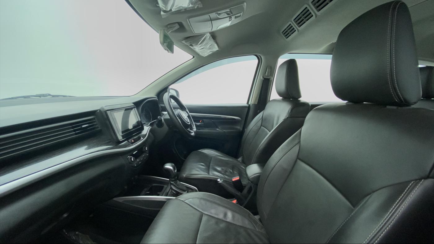 2019 Maruti XL6 ALPHA AT SHVS, Petrol, Automatic, 41,746 km, Right Side Front Door Cabin