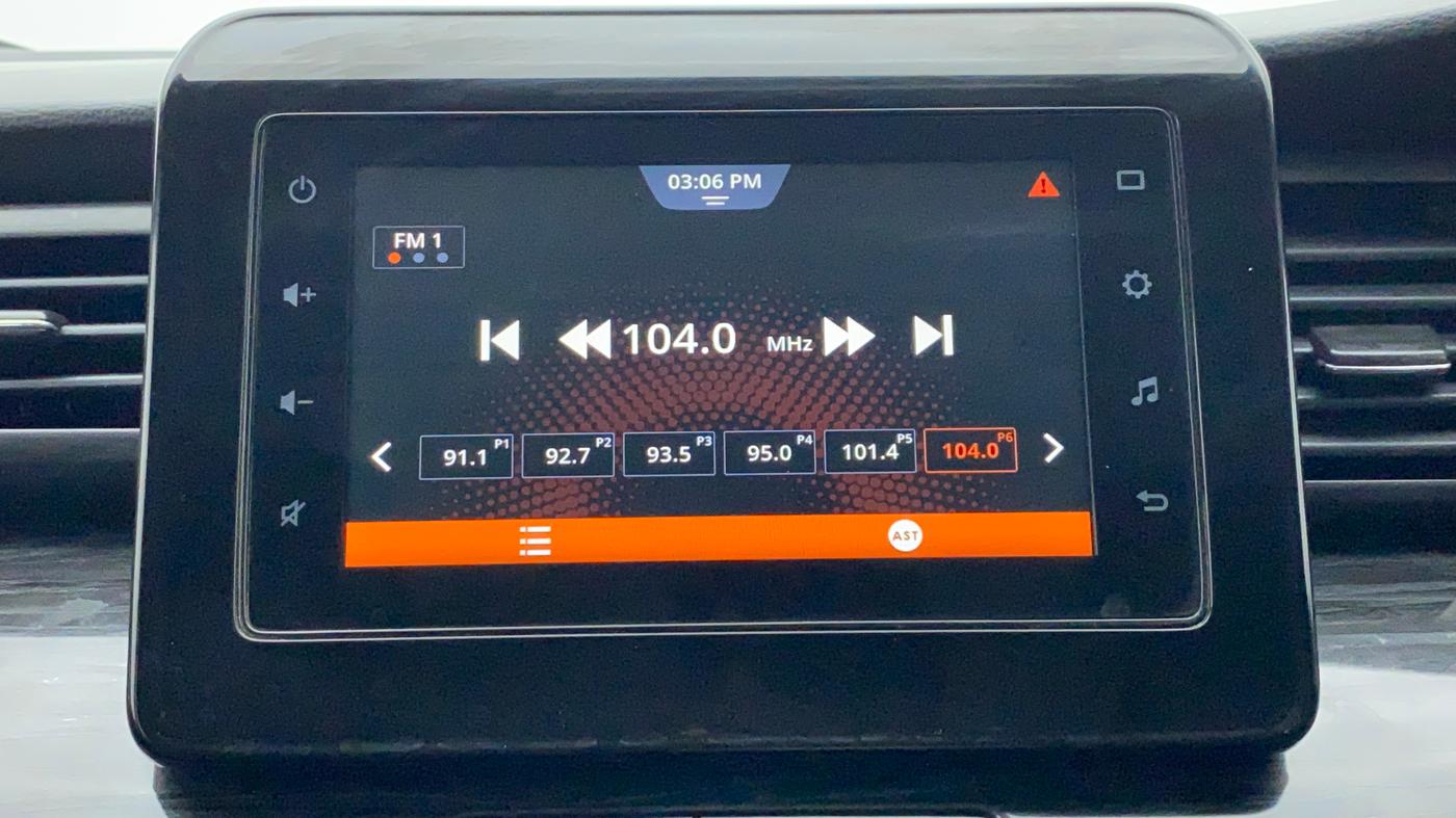 2019 Maruti XL6 ALPHA AT SHVS, Petrol, Automatic, 41,746 km, Infotainment System