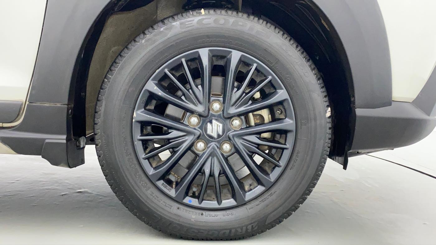 2019 Maruti XL6 ALPHA AT SHVS, Petrol, Automatic, 41,746 km, Right Front Wheel
