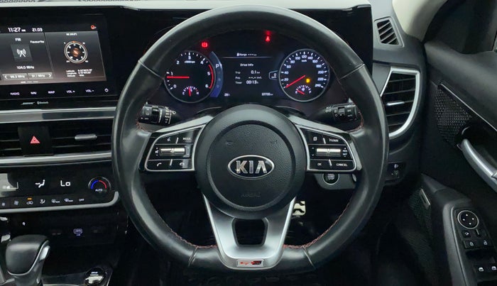 2021 KIA SELTOS GTX PLUS AT 1.5 DIESEL, Diesel, Automatic, 38,589 km, Steering Wheel Close Up