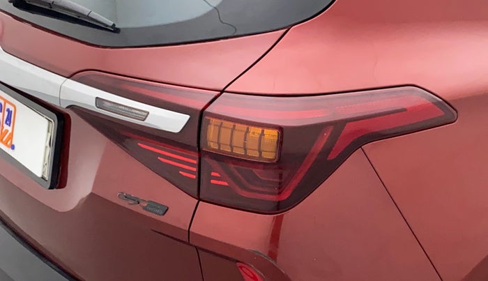 2021 KIA SELTOS GTX PLUS AT 1.5 DIESEL, Diesel, Automatic, 38,589 km, Right tail light - Reverse gear light not functional