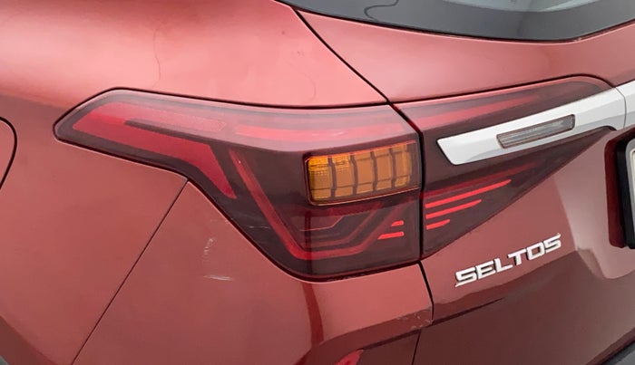 2021 KIA SELTOS GTX PLUS AT 1.5 DIESEL, Diesel, Automatic, 38,589 km, Left tail light - Reverse gear light not functional