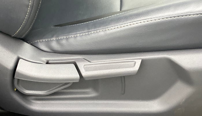 2020 Hyundai GRAND I10 NIOS Asta Petrol, Petrol, Manual, 19,256 km, Driver Side Adjustment Panel