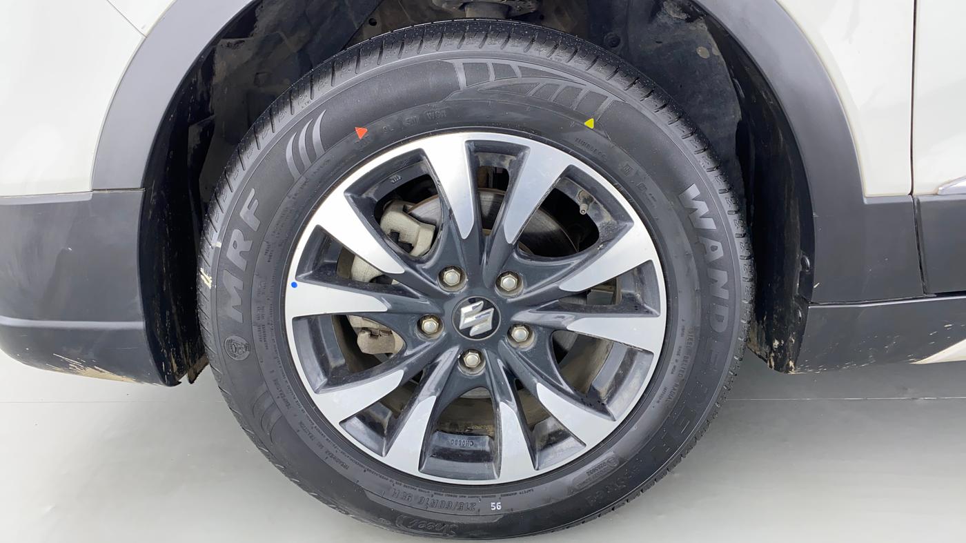2017 Maruti S Cross ALPHA SHVS, Diesel, Manual, 38,780 km, Left Front Wheel