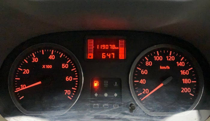 2014 Nissan Terrano XV D THP 110 PS, Diesel, Manual, 1,19,078 km, Odometer Image