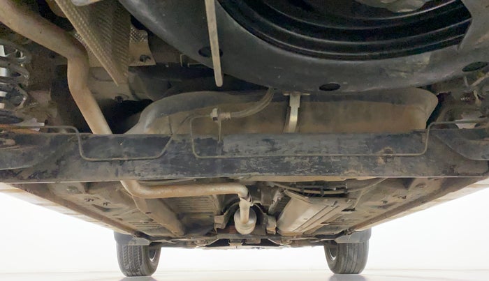 2014 Nissan Terrano XV D THP 110 PS, Diesel, Manual, 1,19,078 km, Rear Underbody