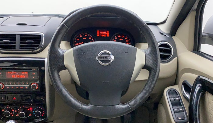 2014 Nissan Terrano XV D THP 110 PS, Diesel, Manual, 1,19,078 km, Steering Wheel Close Up