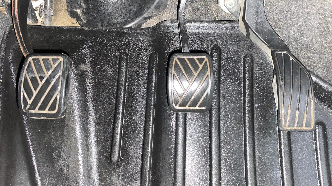 2011 Maruti Swift VXI, Petrol, Manual, 86,282 km, Pedals