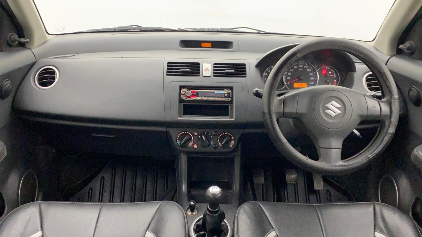 2011 Maruti Swift VXI, Petrol, Manual, 86,282 km, Dashboard