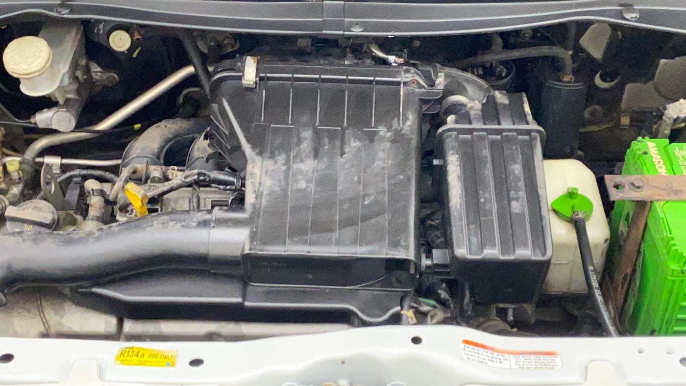 2011 Maruti Swift VXI, Petrol, Manual, 86,282 km, Open Bonet