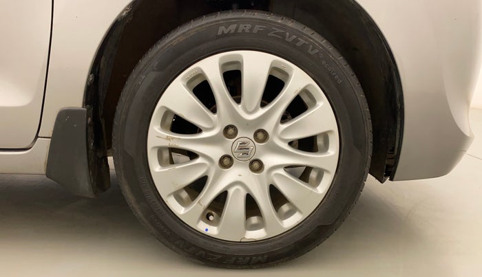 2016 Maruti Baleno ZETA PETROL 1.2, Petrol, Manual, 71,616 km, Right Front Wheel