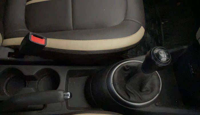 2014 Hyundai i20 MAGNA 1.2, Petrol, Manual, 57,529 km, Gear Lever