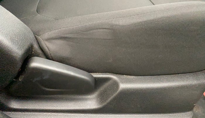 2022 Renault Kwid RXL 1.0, Petrol, Manual, 4,073 km, Driver Side Adjustment Panel