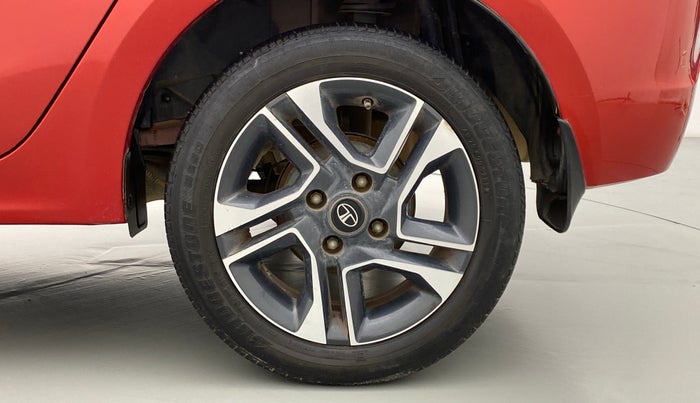 2017 Tata TIGOR Revotron XZA 1.2, Petrol, Automatic, 27,675 km, Left Rear Wheel