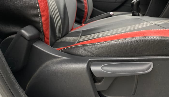 2018 Skoda Rapid 1.6 MPI STYLE PLUS MT, Petrol, Manual, 73,107 km, Driver Side Adjustment Panel