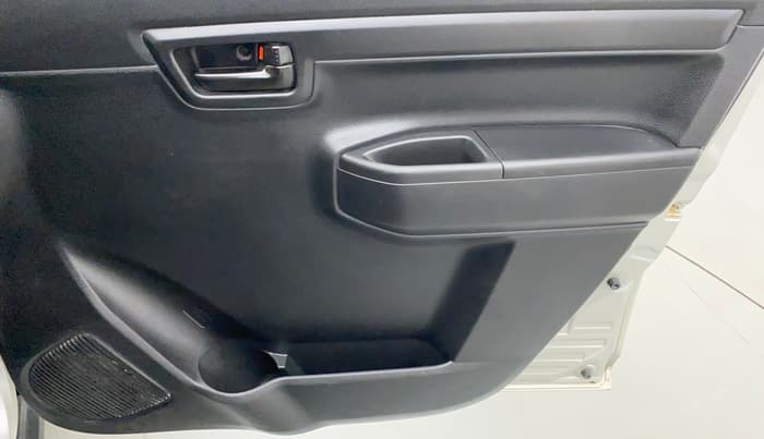 2019 Maruti S PRESSO VXI PLUS AGS, Petrol, Automatic, 48,567 km, Driver Side Door Panels Control