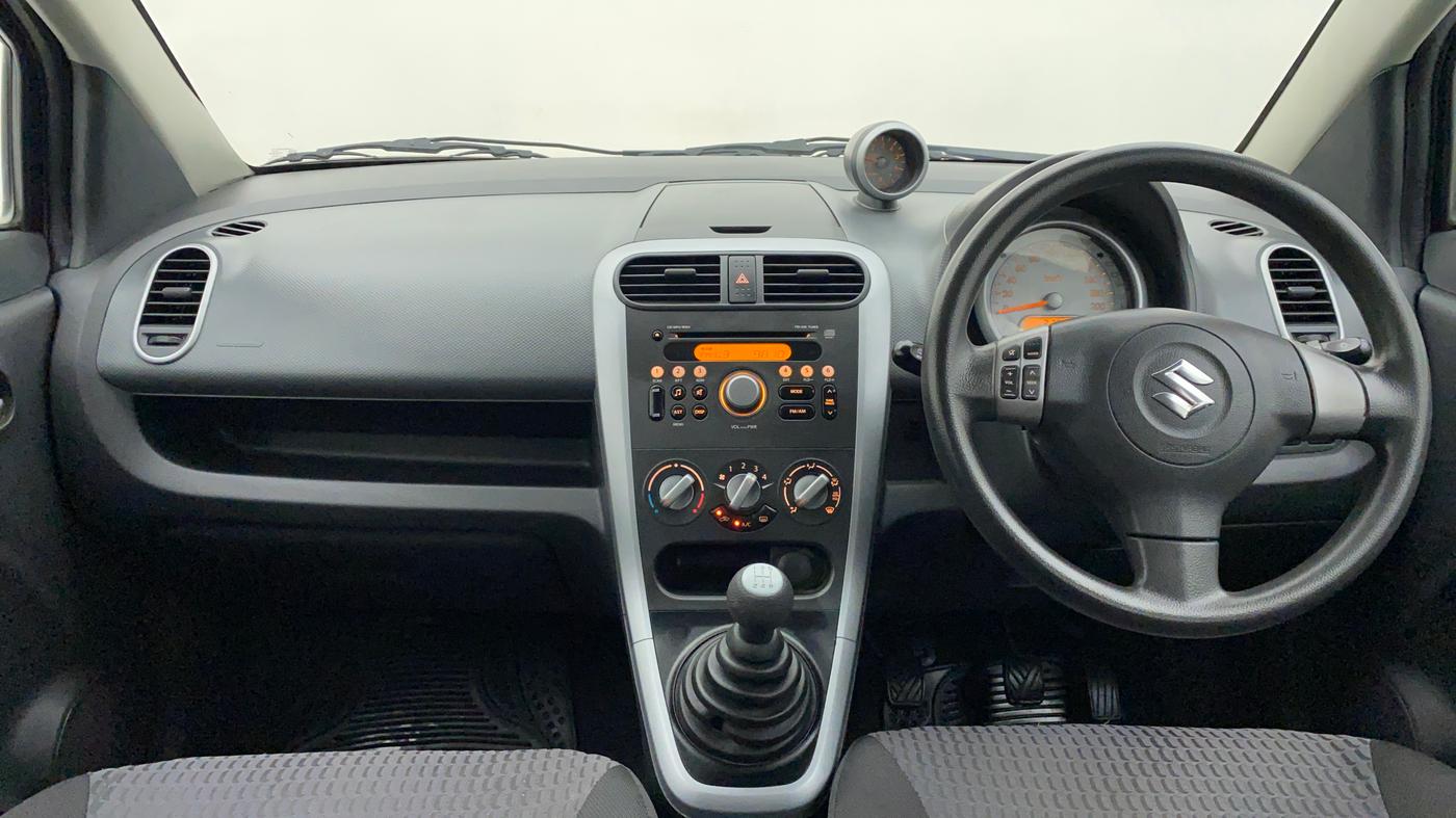 2016 Maruti Ritz ZXI, Petrol, Manual, 18,212 km, Dashboard