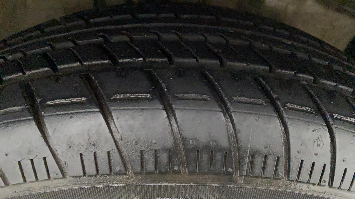 2016 Maruti Ritz ZXI, Petrol, Manual, 18,212 km, Left Rear Tyre Tread
