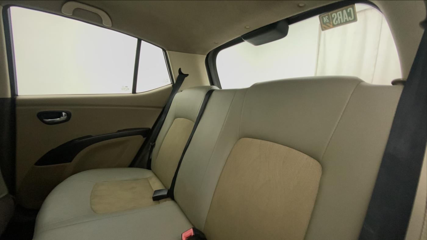 2011 Hyundai i10 MAGNA 1.2, Petrol, Manual, 80,042 km, Right Side Rear Door Cabin