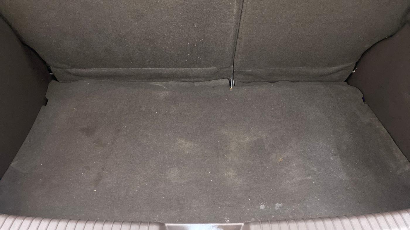 2010 Hyundai i20 ASTA 1.2, Petrol, Manual, 39,910 km, Boot Inside