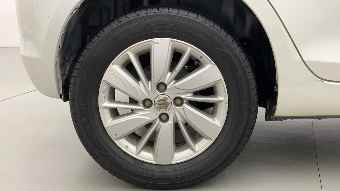 2014 Maruti Swift ZDI, Diesel, Manual, 1,13,644 km, Right Rear Wheel