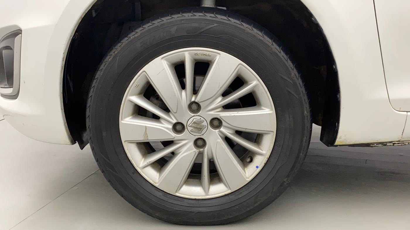 2014 Maruti Swift ZDI, Diesel, Manual, 1,13,644 km, Left Front Wheel